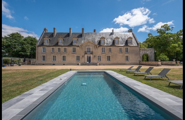 Superbe Château rénové, ancien domaine du Marquis de LAFAYETTE